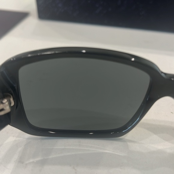 Authentic RARE PRADA sunglasses w/ certificate and box. Mint condition. Worn 1x - Picture 6 of 15